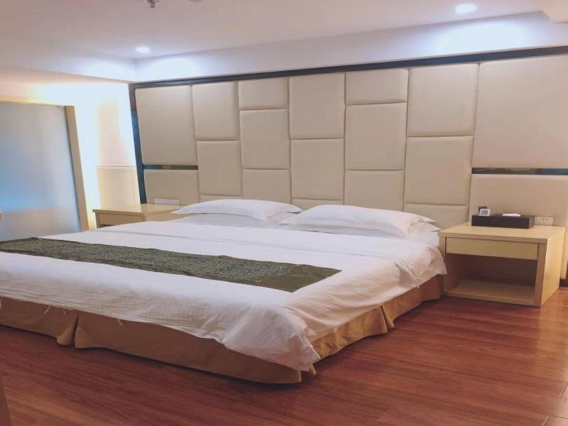 Greentree Inn Anhui Huangshan She County Huizhou Ancient City Middle Huangshan Road Business Hotel エクステリア 写真